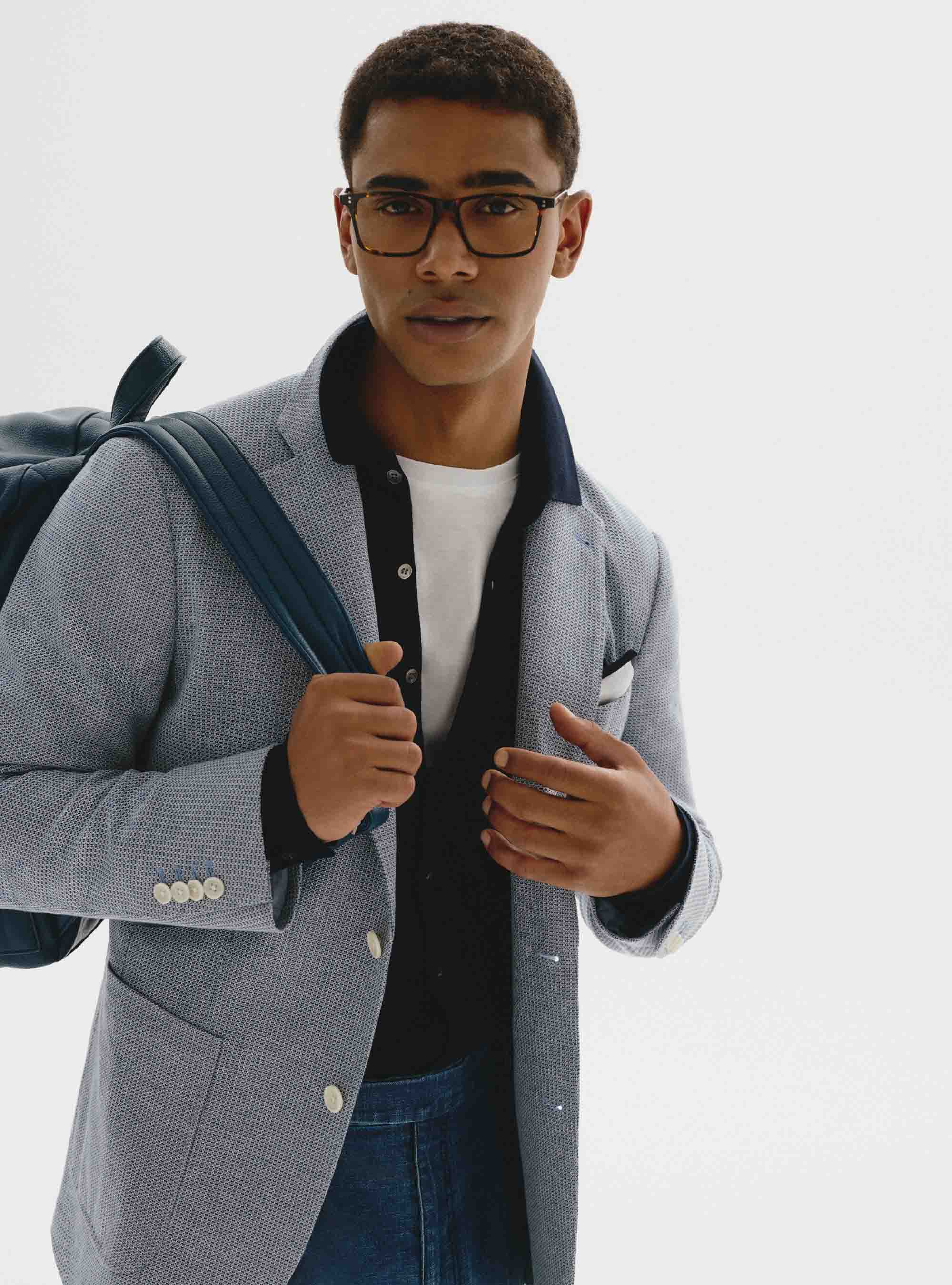 Urban style and layered sophistication, 